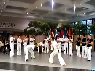 capoeira mandinga demonstration