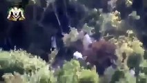 عاجل لحظة سقوط الطيار الروسي في جبل التركمان #سوريا #روسيا