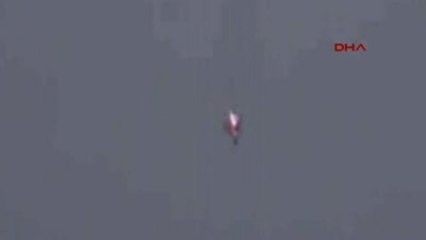 Dha Dış Haber - Düşürülen Suriye Uçağının Pilotunu İdlib Sokaklarında Böyle Dolaştırdılar