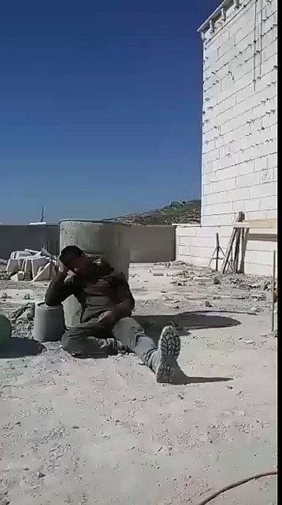 Watch how Friend make fun with his friend when he was sleeping