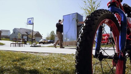 Military Mom Gets a Big Surprise | hhgregg