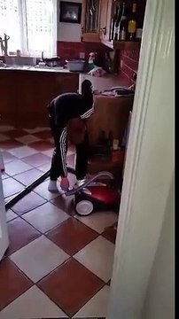 Irish dad gives son instructions on how to turn on the hoover