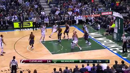 Tải video: Jabari Parker Cleans up the Mess - Cavaliers vs Bucks - April 5, 2016 - NBA 2015-16 Season