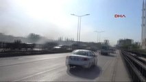 Adana Girne Köprüsü'ndeki Yangın Trafiği Kilitledi