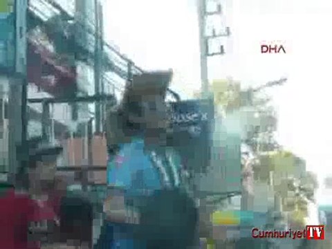 Tayland Başbakanı: Su bayramında seksi kıyafet giyen kadınlar tutuklanacak