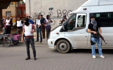 Torbacılardan Çelik Yelek ve Thomson Otomatik Silah Çıktı