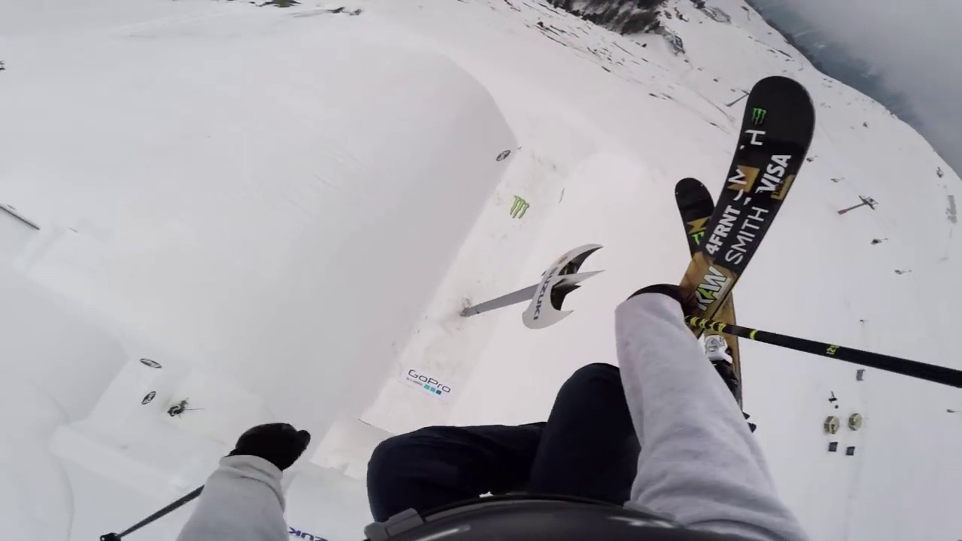 David Wise : record du monde du saut à skis le plus haut - Vidéo Dailymotion