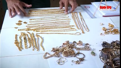 Bắt 4 nữ quái mang vàng, ngoại tệ gần 3 tỷ qua biên giới