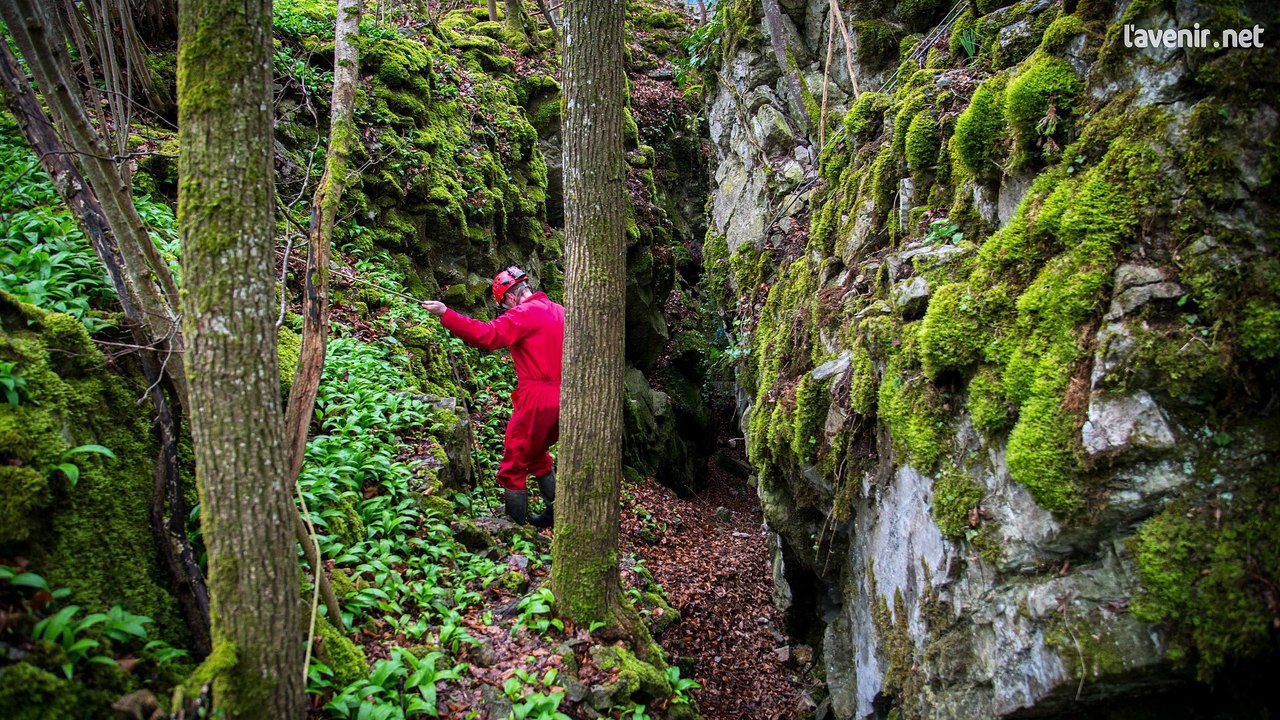 L'Avenir - Han-sur-Lesse - La grotte du Père Noël