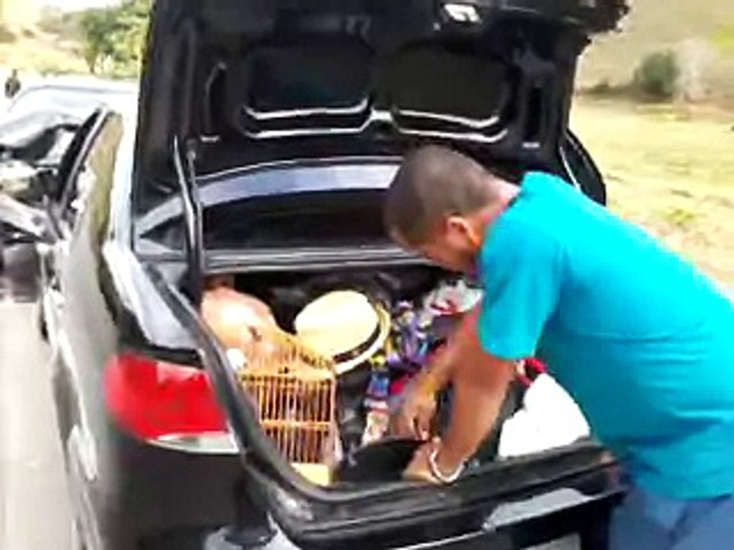 ACIDENTE ENTRE DOIS CARROS