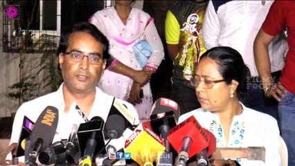 Late Actor Pratyusha Banerjee parents At The Press Meet - Filmyfocus.com