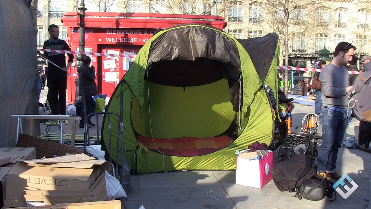 "Quelles sont les opportunités du numérique pour le mouvement 'Nuit Debout'"?, Paris, Place de la République le 6 avril 2016.