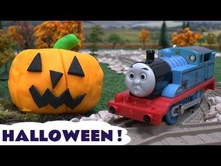 Thomas The Train Play Doh Halloween Pumpkin Ghosts Haunted Toy Story Tom Moss Prank Playdoh