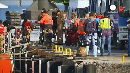 تراجع نسبي لتدفق المهاجرين واللاجئين على اليونان