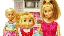 Barbie ve Chelsea 2 Sürpriz Yumurta Oyun Hamuru - Barbie Aksesuarları ve Elbiseleri