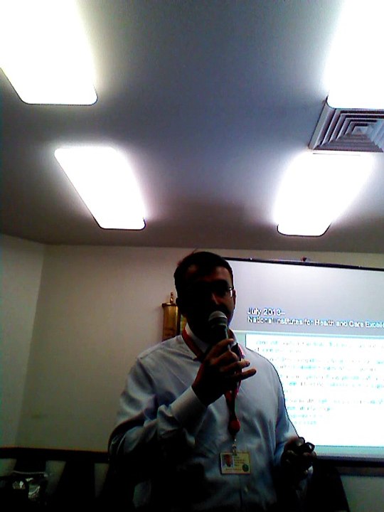 Dr Gautam Shrikhande speaking about veins and arteries