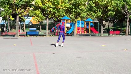 Spiderman America USA Love Elsa Frozen Superheroes Prank In Real Life