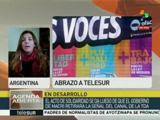 Argentinos se manifiestan contra salida de teleSUR de su país