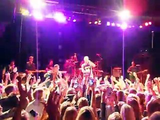 How I Beat Shaq - Aaron Carter