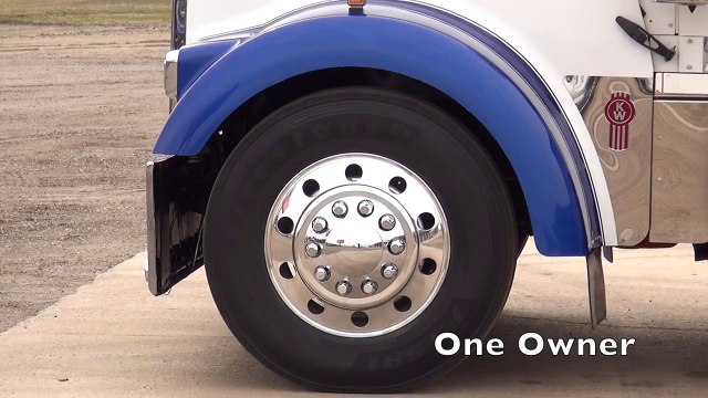 2010 Kenworth W900 Day Cab Wet Lines