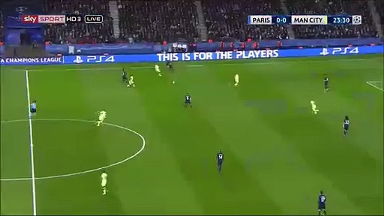 Zlatan Ibrahimovic Terrible 1 On 1 Miss vs Manchester City