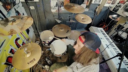 Алексей Поляков - funny drum cover on Walk The Moon (Work This Body)
