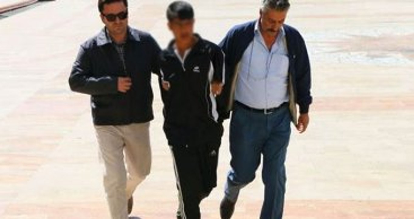 Aydın'da 3 Polisi Bıçaklayan 18 Yaşındaki Saldırgan, Serbest Bırakıldı