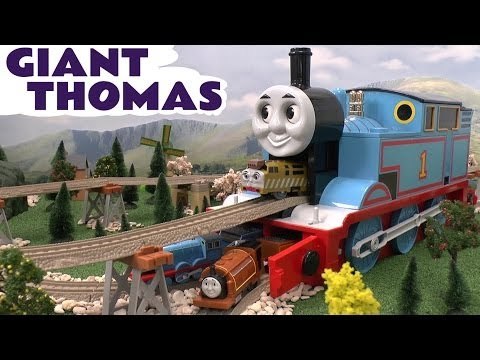 Tomy Storage Giant Thomas And Friends Kids Toy Train Thomas The Tank Engine with Trackmaster Track