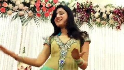 Best Ever Bollywood Indian Wedding Dance on Brother's Marriage by his Sister
