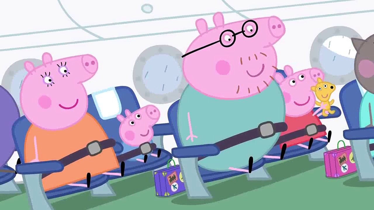 Peppa Pig - Flying On Holiday (Clip) 2