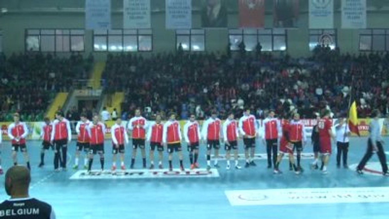 Hentbol Erkek Milli Takımı Antrenörü Öztürk