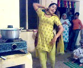 tere naal guzariyan raatan bhuldiyan nai saraiky sons