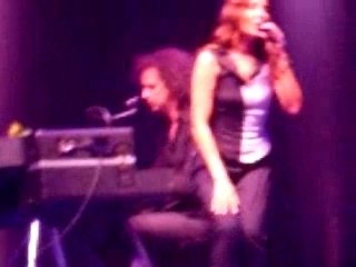 Zazie - J'envoie valser - Concert - Totem