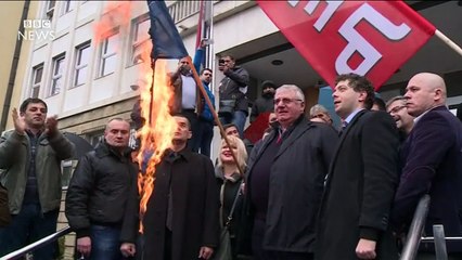 Serbia radical Vojislav Seselj acquitted of Balkan war crimes - BBC News