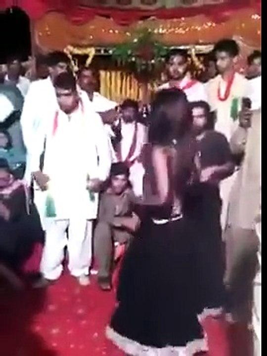 Sexy dance Pakistani