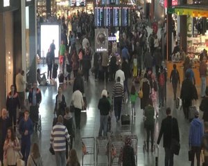 Yunanistan'da uçuşlar iptal, çalışanlar grevde