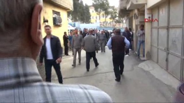 Kilis Kent Merkezine Suriye Tarafından Ateşlenen İki Katyuşa Roket Mermisi Düştü-2