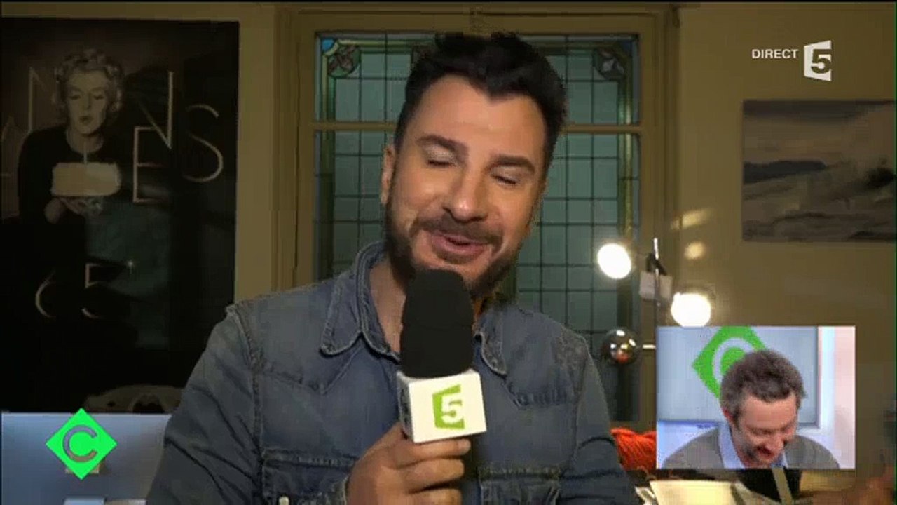 Michael Youn passe un message à Vincent Desagnat dans "C à Vous" - Regardez