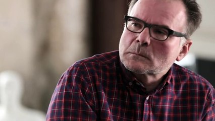 She Spotted A Mannequin Of Herself In The Store Window. Her Reaction Brought Me To Tears