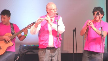 Kuczynski cerró campaña en Lima y Fujimori en la selva peruana