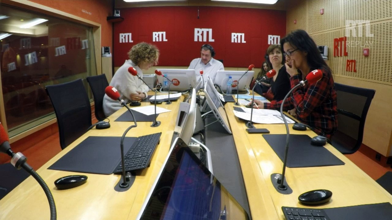 Loi Travail : "Le gouvernement est en train de casser la tirelire pour le 'Noël des petits'", décrypte Alba Ventura