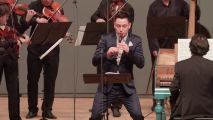 Vous ne jouerez jamais de la flûte comme ce musicien ! Vivaldi