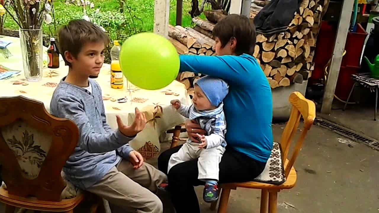 Zum Deinen Erste Geburtstag, Liebe Elena!