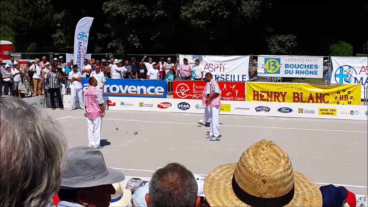 JEU PROVENCAL-MARSEILLE PARC BORELY-Quart-Demie-Bosso-Kerfah-Finale Domenge-Serano-Sorrentino(Le Rove)/Matraglia-Stievenart-Chamberon(Nimois)-boules-juillet 2015