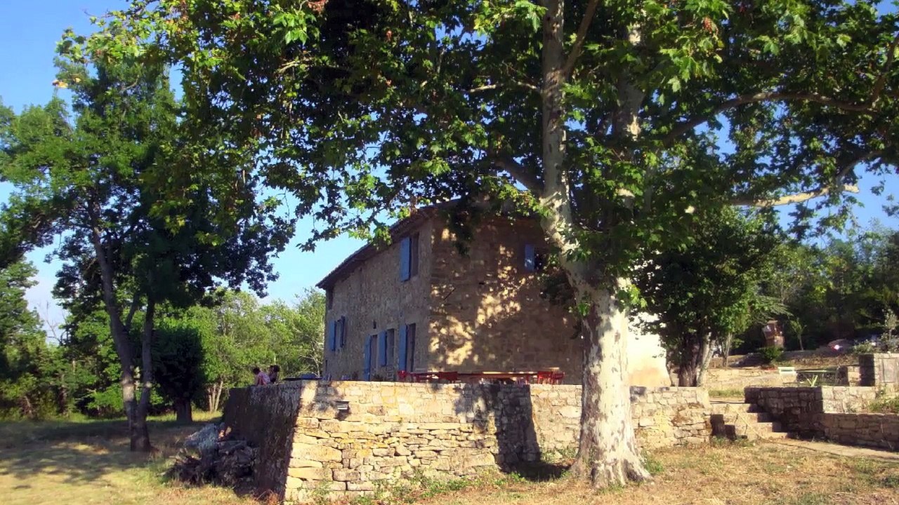 Luberon Les Beaux Villages - MAS A LOUER -  5 chambres - 220 m²
