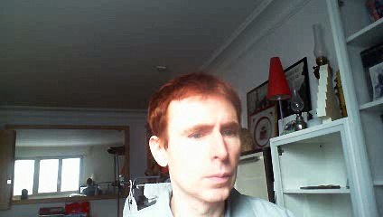 Wiwi égratigne "à bon entendeur" de Lartiste