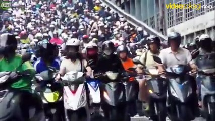 Tayvandaki motosiklet trafiği! Siz İstanbul'da trafik mi var zannediyorsunuz :D