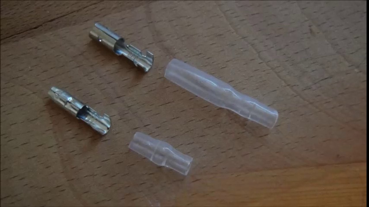 Steckerset für dünne signalkabel