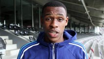 Issa Diop parle aux supporters