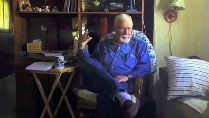 Idoso filmou tornado que lhe matou a mulher e destruiu casa